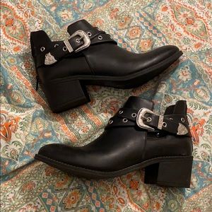 H&M Divided Western Booties